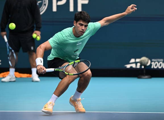 MIAMI GARDENS FL - MARCH 17: Carlos Alcaraz is seen on the practice court at The Miami Open held at Hard Rock Stadium on March 17, 2026 in Miami Gardens, Florida Copyright: xmpi04 MediaPunchx