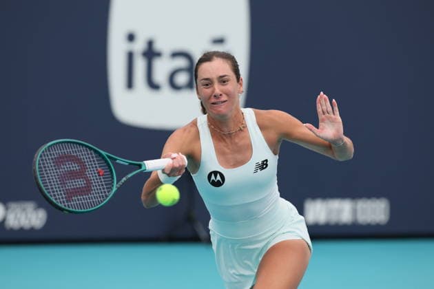 MIAMI GARDENS, FLORIDA - MARCH 17: McCartney Kessler of the United States defeats Magdalena Frech of Poland during their match on day 1 of the Miami Open at Hard Rock Stadium on March 17, 2026 in Miami Gardens, Florida. People: McCartney Kessler Copyright: xhoo-me.com MediaPunchx