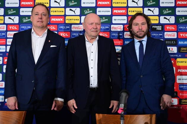 From left president of the Football Association of the Czech Republic (FACR) David Trunda, Czech head coach Miroslav Koubek and general manager of Czech Team Pavel Nedved attend the press conference, PK, Pressekonferenz to announce Czech national football team s roster for World Cup qualifying playoff matches in Prague, Czech Republic, March 17, 2026. (CTKxPhoto MichalxKamaryt) CTKPhotoP2026031705480  CTKPhotoP2026031705480