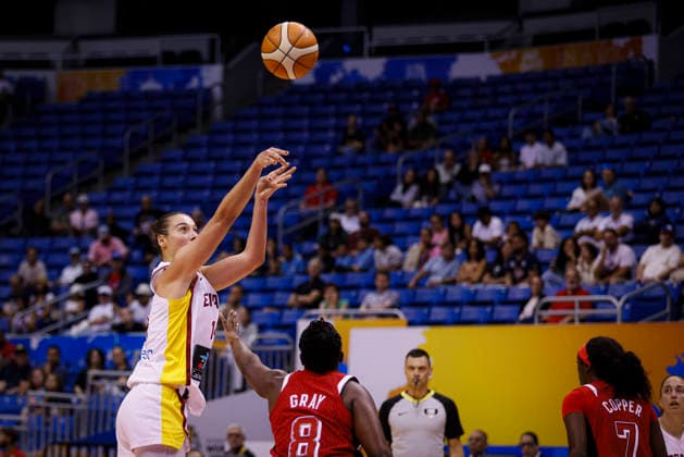 2026 World Cup Qualifying Tournament - USA V Spain Raquel Carrera 14 of Spain plays during the game at the 2026 FIBA World Cup Qualifying Tournament between the United States and Spain in San Juan, Puerto Rico, on March 17, 2026, at Coliseo Jose Miguel Agrelot. San Juan Puerto Rico  Copyright: xEdgardoxMedinax originalFilename:medinamillan-notitle260317_npVAz.jpg