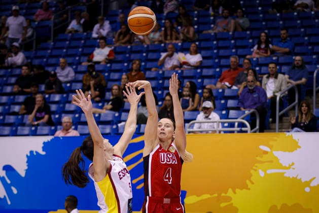 2026 World Cup Qualifying Tournament - USA V Spain Paige Bueckers 4 of the United States plays during the game at the 2026 FIBA World Cup Qualifying Tournament between the United States and Spain in San Juan, Puerto Rico, on March 17, 2026, at Coliseo Jose Miguel Agrelot. San Juan Puerto Rico  Copyright: xEdgardoxMedinax originalFilename:medinamillan-notitle260317_npStH.jpg