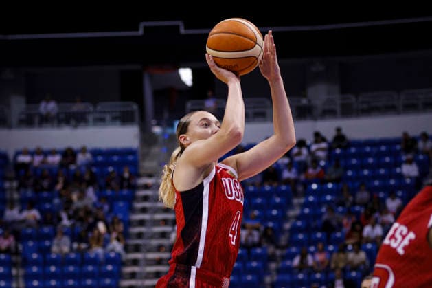 2026 World Cup Qualifying Tournament - USA V Spain Paige Bueckers 4 of the United States plays during the game at the 2026 FIBA World Cup Qualifying Tournament between the United States and Spain in San Juan, Puerto Rico, on March 17, 2026, at Coliseo Jose Miguel Agrelot. San Juan Puerto Rico  Copyright: xEdgardoxMedinax originalFilename:medinamillan-notitle260317_npXsT.jpg