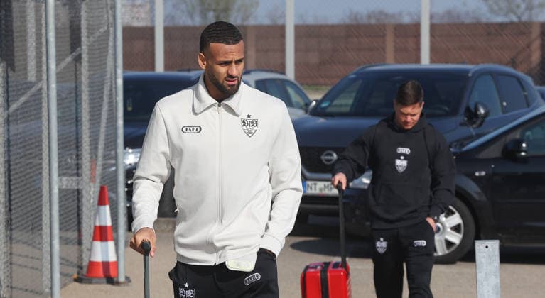 Stuttgart , Departure VfB Stuttgart for Europa League match in Porto , Josha Vagnoman