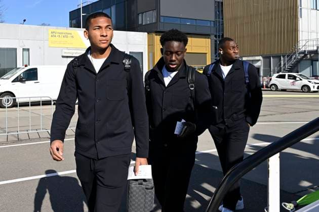 Freiburg v KRC Genk - UEFA Europa League Media Activities 18 03 2026 MAASTRICHT, BELGIUM - MARCH 18 : Palacios Adrian defender of KRC Genk, Sadick Mujaid defender of KRC Genk pictured at the Maastricht Aachen airport before departure for the UEFA Europa League 2025 26 round of 16 match second leg between Freiburg and KRC Genk on March 18, 2026 in Maastricht, Belgium, 18 03 2026 Maastricht Belgium  Copyright: xDhax