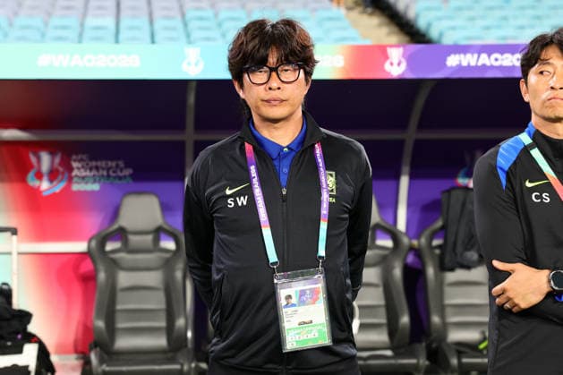 Shin Sang-Woo Head Coach of Korea Republic during the National anthems during the AFC Womens Asian Cup 2026 Semi Final match between Korea DPR Women and Japan Women at Stadium Australia, Sydney, Australia on 18 March 2026. Copyright: xPeterxDovganx 44680004