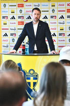 STOCKHOLM, SWEDEN 20260318 National team captain Graham Potter presents the men s national team squad for the World Cup play off STOCKHOLM SWEDEN x10090x  Copyright: xClaudioxBresciani TTx GRAHAM POTTER PRESENTS THE WORLD CUP PLAYOFF SQUAD