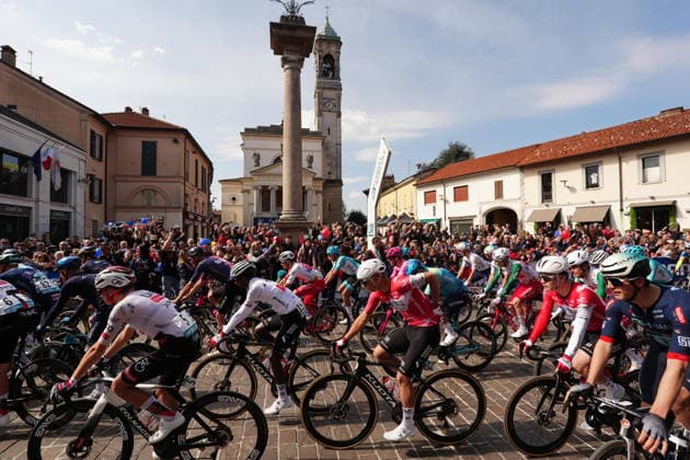 Start the race during the men s elite one-day Milano-Torino cycling race from Rho to Superga, Italy, Wednesday, March 18, 2026. - Cycling.  Copyright: xMassimoxPaolone LaPressex