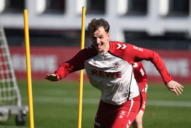18.03.2026, xophax, Fussball 1.Bundesliga Saison 2025 2026 1.FC Köln , Training , Trainingswoche vor dem Derby. Rav van den Berg ( 1.FC Köln ) Köln *** 18 03 2026, xophax, Football 1 Bundesliga Season 2025 2026 1 FC Köln , Training , Training week before the derby Rav van den Berg 1 FC Köln Köln