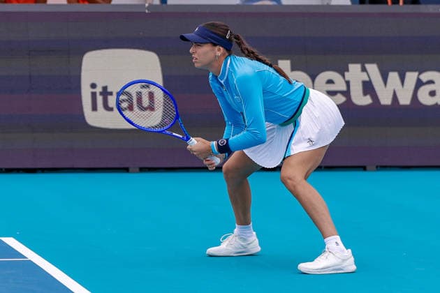 MIAMI GARDENS, FL - MARCH 17: Ajla Tomljanovic (AUS) shakes hands at the end of a Women™s Singles qualifying 2nd round match with Simona Waltert (SUI) at the Miami Open on March 17, 2026, at Hard Rock Stadium in Miami Gardens, Florida,(Photo by Chris Arjoon Icon Sportswire) TENNIS: MAR 17 Miami Open EDITORIAL USE ONLY Icon2603170010045