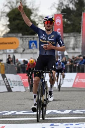 March 18, 2026, Torino: Thomas Pidcock (GBR) of Q36.5 Pro Cycling Team , winner in the the 106th edition of Milano Torino an174 km from Rho to Torino (Superga) of the 106th edition of Milano Torino, 18 March 2026. ANSA ROBERTO BETTINI Ciclismo: Milano-Torino 2026  - ZUMAa110 20260318_zaf_a110_025 Copyright: xRobertoxBettinix
