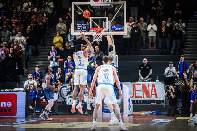 easycredit BBL Basketball Bundesliga 2025 2026 21 Matchday Catch-up 18 03 2026 Science City Jena vs EWE Baskets Oldenburg William McNair JR Jena with the basketball Sparkassen Arena