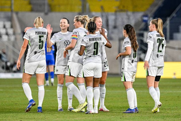 Soccer I Women I Season 2025 2026 I Bundesliga I Matchday 15 I FC Carl Zeiss Jena VfL Wolfsburg I 18 03 2026 VfL Wolfsburg celebrating after the 2-0 goal by Alexandra Popp 11, VfL Wolfsburg 3 v l Jena Ernst Abbe Sportfeld, ad hoc Arena Thüringen Germany Copyright: xLobeca InesxHähnelx