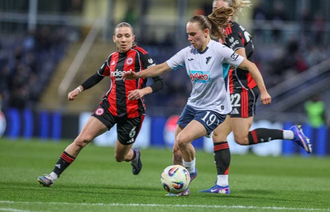 GER, Frankfurt, Eintracht Frankfurt vs TSG Hoffenheim, Google Pixel Bundesliga, Football, DFB, Season 2025 2026, Stadion am Brentanobad, 15 Matchday in picture f l Elisa Senß Eintracht Frankfurt Women 6 , Marie Steiner TSG Hoffenheim Women 19 DFB DFL REGULATIONS PROHIBIT ANY USE OF PHOTOGRAPHS AS IMAGE SEQUENCES AND OR QUASI VIDEO, 18 03 2026 Copyright: HMBxMedia HendrikxHamelau