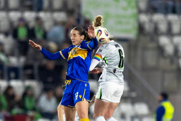 Google Pixel Womens Bundesliga FC Carl Zeiss Jena vs VfL Wolfsburg Jena 18 03 2026 Rieke Tietz 17 FC Carl Zeiss Jena vs Janina Minge 6 VfL Wolfsburg Google Pixel Womens Bundesliga FC Carl Zeiss Jena vs VfL Wolfsburg ad hoc arena at Ernst Abbe Sportfeld 18 03 2026 DFB REGULATIONS PROHIBIT ANY USE OF PHOTOGRAPHS AS IMAGE SEQUENCES AND OR QUASI VIDEO Copyright: xBEAUTIFULxSPORTS Duehringx