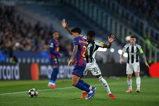 FC Barcelona, Barca v NEWCASTLE UNITED SPOTIFY CAMP NOU. BARCELONA. March 18, 2026 FC BARCELONA vs NEWCASTLE UNITED March 18, 2026 Joao Cancelo (2) of FC Barcelona vies with Anthony Elanga (20) of Newcastle United during the soccer match corresponding to the round of 16 match of the UEFA Champions League between FC Barcelona and Newcastle United at Spotify Camp Nou in Barcelona, Spain. Barcelona ESP Copyright: xS.xRosx