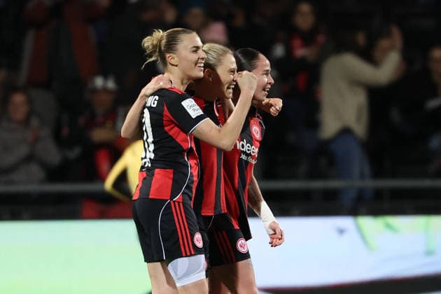 FBL Womens Bundesliga Eintracht Frankfurt and TSG Hoffenheim Laura Freigang Eintracht Frankfurt , Rebecka Blomqvist Eintracht Frankfurt and GÃ raldine Reuteler Eintracht Frankfurt celebrate the goal to 2 0, during the Google Pixel Womens Bundesliga match between Eintracht Frankfurt and TSG Hoffenheim on March 18, 2026, at Stadion am Brentanobad in Frankfurt am Main, Germany Copyright: JoaquimxFerreira