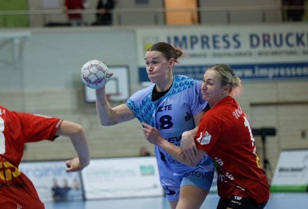 Lena Sophia Degenhardt Flames, 8 , Lea Gruber Halle, 19 , SV Union Halle Neustadt vs HSG Bensheim Auerbach, Alsco Handball Bundesliga Frauen, Saison 2025 26, 20 Spieltag, 18 03 2026 Halle SWH Arena Sachsen Anhalt Germany
