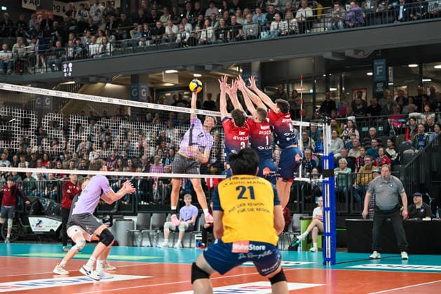 18 03 2026, xdobgx, Volleyball Volleyball Bundesliga VBL, SVG Lüneburg VC Olympia Berlin v l Lüneburg