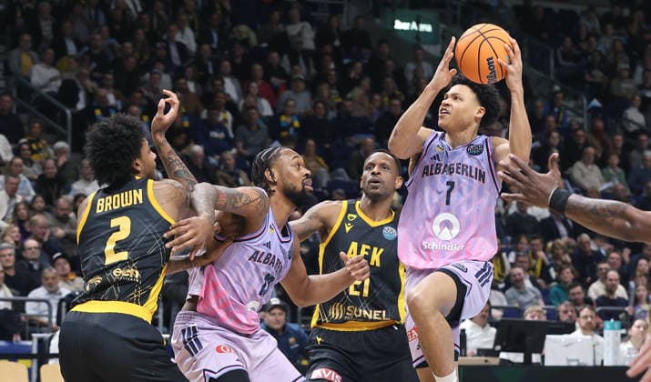 Greg Brown III, J Wan Roberts, James Nunnally, Jack Kayil on the ball duel Game scene Action Sport Basketball Champions League CL Men Season 2025 2026 18 03 2026 ALBA Berlin vs AEK BC Athens