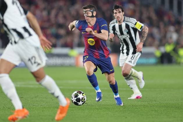 Barcelona v Newcastle United - UEFA Champions League BARCELONA, SPAIN - MARCH 18: Barcelona’s forward Robert Lewandowski during the UEFA Champions League last 16 second leg football match between FC Barcelona, Barca and Newcastle United at the Camp Nou stadium in Barcelona, on March 18, 2026. Adria Puig Anadolu Barcelona Spain. Editorial use only. Please get in touch for any other usage.  Copyright: x2026xAnadoluxAdriaxPuigx
