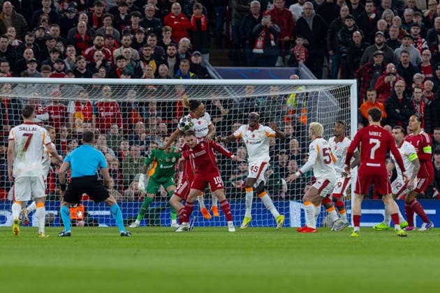 Football - UEFA Champions League - Round of 16 - 2nd Leg - Liverpool FC v Galatasaray A.Åž. LIVERPOOL, ENGLAND - Wednesday, March 18, 2026: Liverpool s Alexis Mac Allister challenges for a header during the UEFA Champions League Round of 16 2nd Leg match between Liverpool FC and Galatasaray A.Åž. at Anfield. (Photo by David Rawcliffe Propaganda) LIVERPOOL Anfield MERSEYSIDE ENGLAND  Copyright: xDavidxRawcliffex P2026-03-18-Liverpool_Galatasaray-35