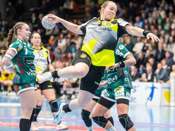 Lisa Antl Borussia Dortmund, 09 comes free to throw, Frisch Auf Goeppingen vs Borussia Dortmund, Handball, 1 Bundesliga, Season 2025 2026, 18 03 2026 Frisch Auf Goeppingen vs Borussia Dortmund, Handball, 1 Bundesliga, Season 2025 2026, 18 03 2026 Goeppingen Copyright: xMichaelxSchmidt Eibner-Pressefotx EP_MST
