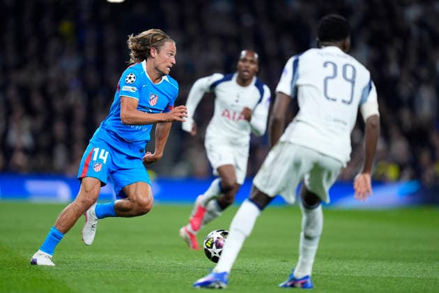 March 18, 2026, London, London, England: Marcos Llorente of Atletico de Madrid in action during the UEFA Champions League 2025 26 Round of 16 Second Leg match between Tottenham Hotspur and Atletico de Madrid at Tottenham Hotspur Stadium on March 18, 2026, in London, England. London England - ZUMAa181 20260318_zaa_a181_158 Copyright: xDennisxAgyemanx