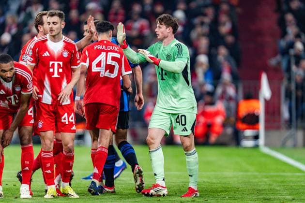 18 03 2026, FC Bayern München vs Atalanta Bergamo, UEFA Champions League, Round of 16 second leg Jonas Urbig FC Bayern Muenchen, 40 Harry Kane FC Bayern Muenchen, 9 Josip Stanisic FC Bayern Muenchen, 44 Jonathan Tah FC Bayern Muenchen, 4 Minjae Kim FC Bayern Muenchen, 3 Leon Goretzka FC Bayern Muenchen, 8 Regulations prohibit any use of photographs as image sequences and or quasi video Copyright: xBahhoxKarax