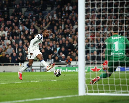LONDON, ENGLAND - MARCH 18: Mathys Tel of Tottenham Hotspur has a shot saved by Juan Musso of Atletico de Madrid during the UEFA Champions League 2025 26 Round of 16 Second Leg match between Tottenham Hotspur and Atletico de Madrid at Tottenham Hotspur Stadium on March 18, 2026 in London, England.  Copyright: xJayxPatel SPPx Sportspressphoto_SPR113167