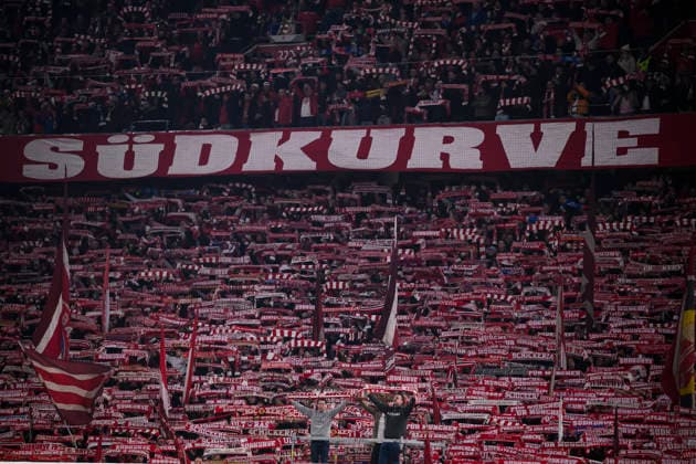 FC Bayern Munchen v Atalanta BC - UEFA Champions League Fans of FC Bayern Munchen in sector Sudkurve show their support prior to the UEFA Champions League 2025 26 knockout phase round of 16 second leg football match between FC Bayern Munchen and Atalanta BC. Munich Germany Copyright: xNicolòxCampox
