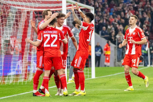 Harry Kane 9 FC Bayern Muenchen , Goal celebration for 1 0, Raphael Guerreiro 22 FC Bayern Muenchen , Tom Bischof 20 FC Bayern Muenchen , Luis Diaz 14 FC Bayern Muenchen , Josip Stanisic 44 FC Bayern Muenchen , FC Bayern Muenchen vs Atalanta Bergamo, Football, UEFA Champions League, Round of 16 second leg, 18 03 2026 DFB regulations prohibit any use of photographs as image sequences and or quasi video Muenchen Bayern Germany Copyright: xkolbert-press UlrichxGamelx