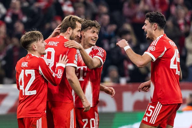 MUNICH GERMANY - MARCH 18: Harry Kane (FC Bayern Muenchen, 9) celebrates scoring the 2:0 goal with his teammates during the UEFA Champions League match between FC Bayern Muenchen vs. Atalanta Bergamo at Allianz Arena at Round of 16 match of the UEFA Champions League on March 18, 2026 in Munich, Germany. Bavaria Germany Copyright: xSteffiexWunderlx