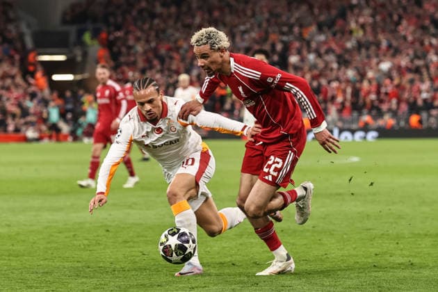 UEFA Champions League last 16 second leg match Liverpool v Galatasaray Leroy Sane of Galatasaray and Hugo Ekitike of Liverpool battle for the ball during the UEFA Champions League last 16 second leg match Liverpool vs Galatasaray at Anfield, Liverpool, United Kingdom on 18 March 2026 (Photo by Alfie Cosgrove News Images) Liverpool Anfield Merseyside United Kingdom Copyright: xAlfiexCosgrove NewsxImagesx