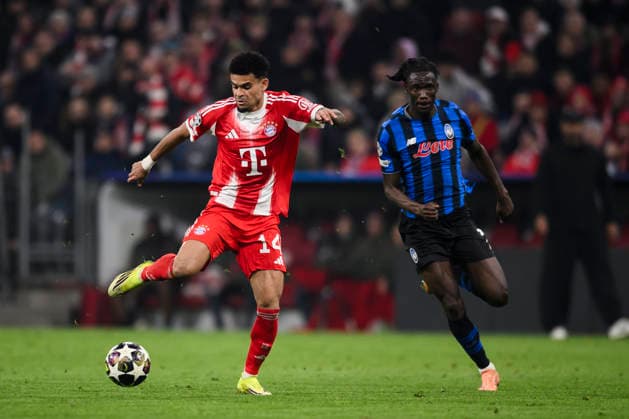 FC Bayern Munchen v Atalanta BC - UEFA Champions League Luis Diaz of FC Bayern Munchen competes for the ball with Odilon Kossounou of Atalanta BC during the UEFA Champions League 2025 26 knockout phase round of 16 second leg football match between FC Bayern Munchen and Atalanta BC. Munich Germany Copyright: xNicolòxCampox