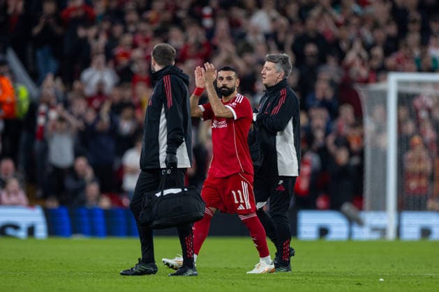 Football - UEFA Champions League - Round of 16 - 2nd Leg - Liverpool FC v Galatasaray A.Åž. LIVERPOOL, ENGLAND - Wednesday, March 18, 2026: Liverpool s Mohamed Salah applauds the supporters as he is substituted off during the UEFA Champions League Round of 16 2nd Leg match between Liverpool FC and Galatasaray A.Åž. at Anfield. (Photo by David Rawcliffe Propaganda) LIVERPOOL Anfield MERSEYSIDE ENGLAND  Copyright: xDavidxRawcliffex P2026-03-18-Liverpool_Galatasaray-116
