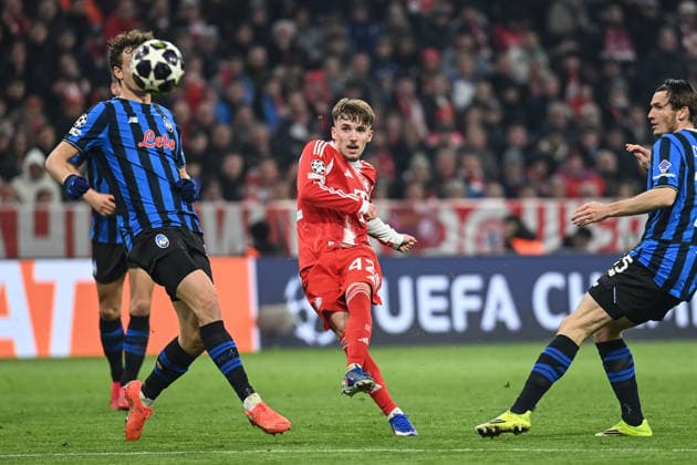Lennart Karl (Fc Bayern Munchen) shooting on goal during FC Bayern Munchen vs Atalanta BC, UEFA Champions League football match in Munchen, Germany, March 18 2026  Copyright: xGianlucaxRicci IPAxSportx xipa-agency.netx xx IPA_73097749 IPA_Agency_IPA73097749