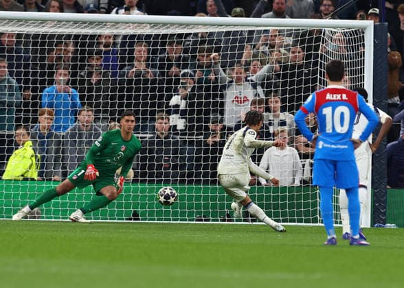 18th March 2026; Tottenham Hotspur Stadium, London, England; UEFA Champions League Football, Tottenham Hotspur versus Atletico Madrid; Xavi Simons of Tottenham Hotspur scoring his sides 3rd goal from a penalty in the 89th minute to make it 3-2  JPxFletcher