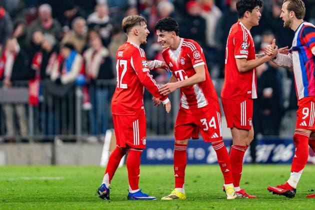18 03 2026, FC Bayern München vs Atalanta Bergamo, UEFA Champions League, Round of 16 second leg Lennart Karl FC Bayern Muenchen, 42 Deniz Ofli FC Bayern München Regulations prohibit any use of photographs as image sequences and or quasi video Copyright: xBahhoxKarax
