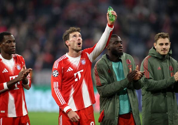 Football, Men, Champions League, Season 2025 2026, FC Bayern Munich Atalanta Bergamo, Round of 16 second leg, Allianz Arena Leon Goretzka FC Bayern Munich cheering in front of the South Curve after the match
