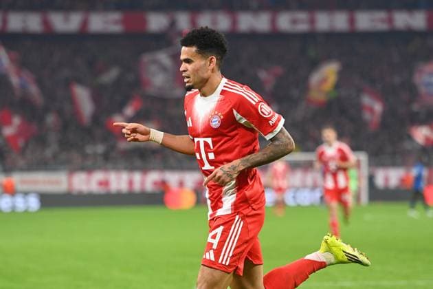 Goal celebration Luis DIAZ Bayern Muenchen after goal to 4 0, cheering, joy, enthusiasm, action, single image, cropped single motif, half figure, half figure Football Champions League, season 2025 26, round of 16 FC Bayern Muenchen Atalanta Bergamo 4 1 on 18 03 2026 A L L I A N Z A R E N A