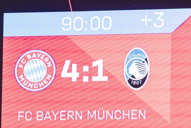 MUNICH GERMANY - MARCH 18: Final score 4:1 shown on screen during the UEFA Champions League match between FC Bayern Muenchen vs. Atalanta Bergamo at Allianz Arena at Round of 16 match of the UEFA Champions League on March 18, 2026 in Munich, Germany. Bavaria Germany Copyright: xSteffiexWunderlx