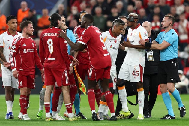 Liverpool v Galatasaray S.K., UEFA Champions League Liverpool players react after Victor Osimhen of Galatasaray appeared to feign injury during the Liverpool v Galatasaray S.K. UEFA Champions League, Round of 16, 2nd Leg match at Anfield, Liverpool, England on 18 March 2026 Credit: Ian Stephen Every Second Media Editorial use only. All images are copyright Every Second Media Limited. No images may be reproduced without prior permission. Copyright: xIMAGO EveryxSecondxMediax ESM-1864-0082 IanxStephenx xEveryxSecondxMediax