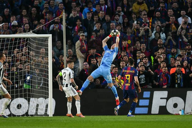 FC Barcelona, Barca v NEWCASTLE UNITED SPOTIFY CAMP NOU. BARCELONA. March 18, 2026 FC BARCELONA vs NEWCASTLE UNITED March 18, 2026 Aaron Ramsdale (32) goalkeeper of Newcastle United during the soccer match corresponding to the round of 16 match of the UEFA Champions League between FC Barcelona and Newcastle United at Spotify Camp Nou in Barcelona, Spain. Barcelona ESP Copyright: xS.xRosx