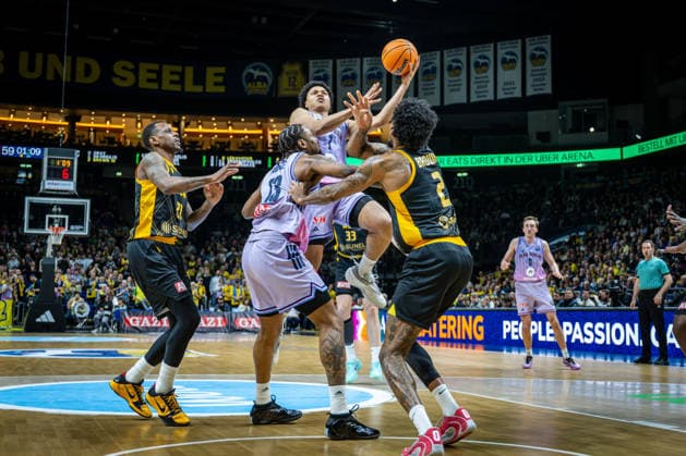 Basketball Berlin 18 03 2026 FIBA Champions League Round Of 16 Alba Berlin AEK Athens Jack Kayil Alba Berlin, No 07 Greg Brown III AEK Athens, No 02 J wan Roberts Alba Berlin, No 13 James Nunnally AEK Athens, No 21