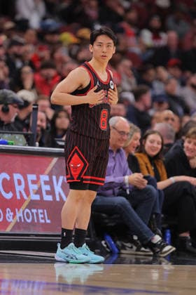 CHICAGO, IL - MARCH 18: Yuki Kawamura 8 of the Chicago Bulls looks on during the second half against the Toronto Raptors on March 18, 2026 at the United Center in Chicago, Illinois. (Photo by Melissa Tamez Icon Sportswire) NBA, Basketball Herren, USA MAR 18 Toronto Raptors at Chicago Bulls EDITORIAL USE ONLY Icon260318027