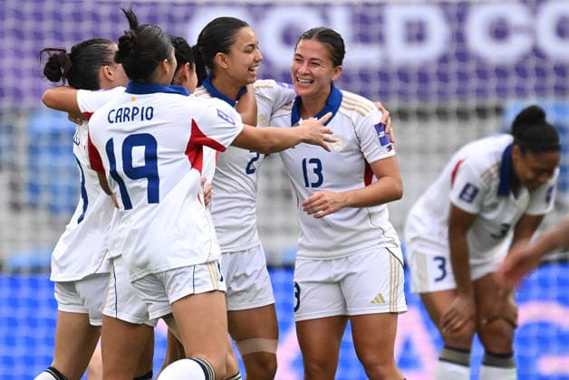 SOCCER ASIAN CUP UZBEKISTAN PHILIPPINES, Philippines players celebrate with Angela Beard (R) following the AFC Women™s Asian Cup Play-in Match 1 between Uzbekistan and Philippines at Gold Coast Stadium on the Gold Coast, Thursday, March 19, 2026. ( NO ARCHIVING, EDITORIAL USE ONLY GOLD COAST QUEENSLAND AUSTRALIA  Copyright: xDAVExHUNTx 20260319193230302081
