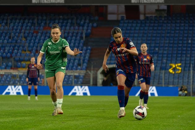 Switzerland AXA Women s Super League FC Basel vs FC St Gallen Women, Stadion St Jakob, Basel Sabah Seghir 10 FC Basel Copyright: xMelinaxFeldges xSteinsiek.chx