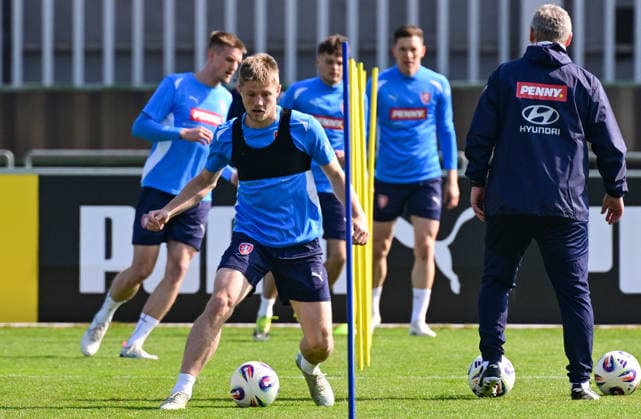 A first part of the Czech national football team has started its preparation for the World Cup play-offs in Prague, Czech Republic, on March 19, 2026. Lukas Cerv at a training session. (CTKxPhoto RomanxVondrous) CTKPhotoP2026031904494  CTKPhotoP2026031904494
