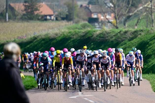 Grand Prix de Denain - Porte du Hainaut 2026 Cycling Race DENAIN, FRANCE - MARCH 19 : illustration picture peloton during the 67th edition of Grand Prix de Denain - Porte du Hainaut an UCI ProSeries 1.Pro one day cycling road race for Men Elite of km with start in Denain and finish in Denain on March 19, 2026 in Denain, France, 19 03 2026 ( Motordriver Pieter Vanherzeele - Denain France  Copyright: xJanxDexMeuleneirx