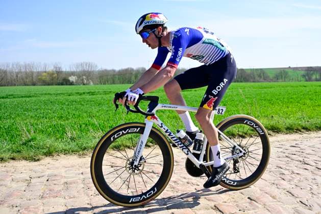 Grand Prix de Denain - Porte du Hainaut 2026 Cycling Race DENAIN, FRANCE - MARCH 19 : Drizners Jarrad (AUS) of Red Bull - BORA - Hansgrohe during the 67th edition of Grand Prix de Denain - Porte du Hainaut an UCI ProSeries 1.Pro one day cycling road race for Men Elite of km with start in Denain and finish in Denain on March 19, 2026 in Denain, France, 19 03 2026 ( Motordriver Pieter Vanherzeele - Denain France  Copyright: xJanxDexMeuleneirx